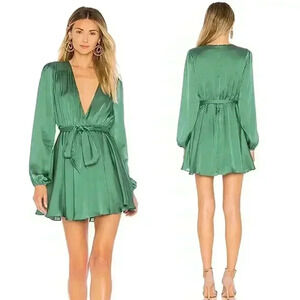 NWT Lovers and Friends Ivy Mini Dress Green Plunged Cocktail Wedding Size L